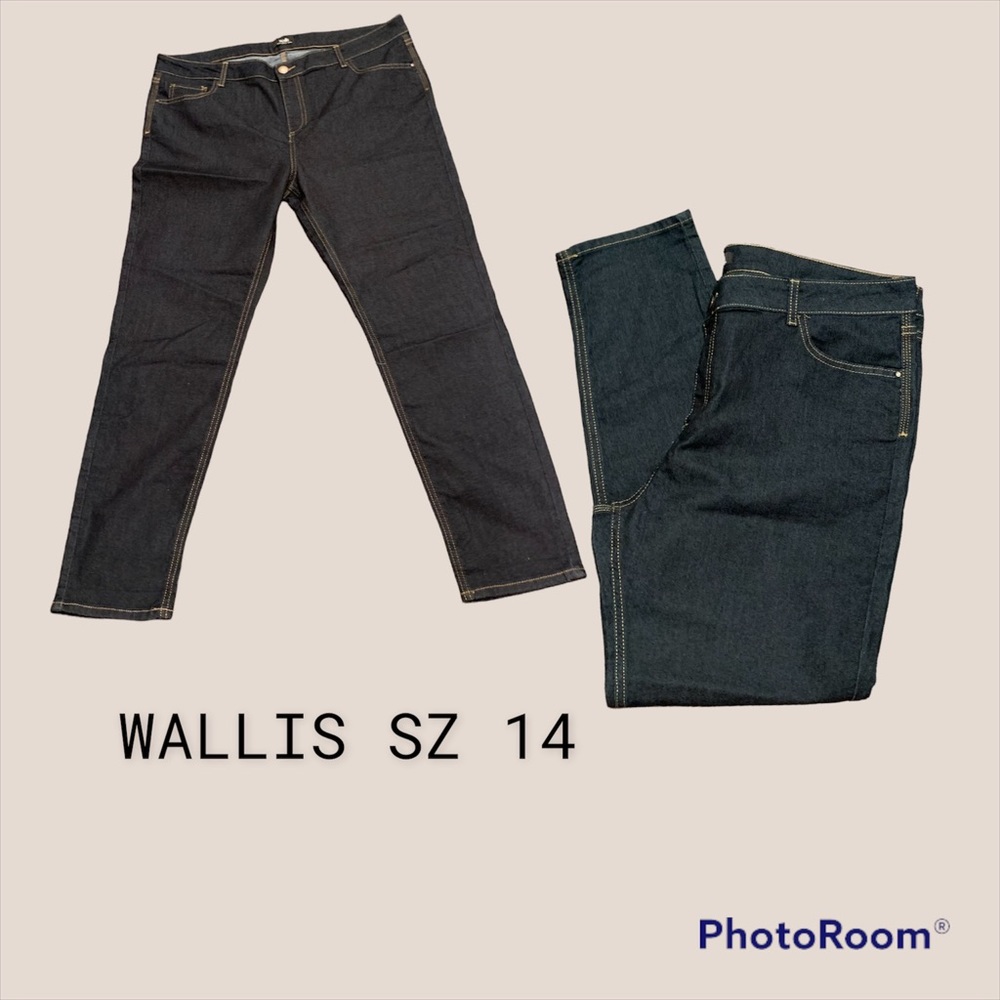 WALLIS womens jeans Sz 14 in US.  These are adorable probably been worn once!
